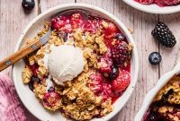 Naturally Sweetened Gluten-Free Berry Crisp Recipe
