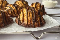 Chewy Coconut Macaroons Recipe: Soft, Moist Coconut Cookies