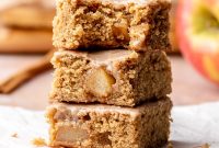 Apple Cinnamon Blondie Recipe — Chewy Spiced Apple Bars