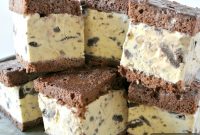 Homemade Ice Cream Sandwich Cake Recipe for Summer Parties