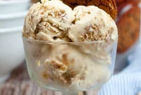Oatmeal Cream Pie Ice Cream Recipe: Homemade Cookie Sandwich Flavor