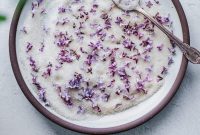 Lilac Sugar Recipe: How to Infuse and Use Floral Sugar