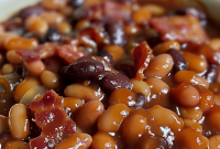 Root Beer Baked Beans Recipe with Rich Molasses Flavor