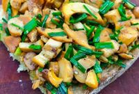 Where to Forage and How to Cook Chanterelle Mushrooms