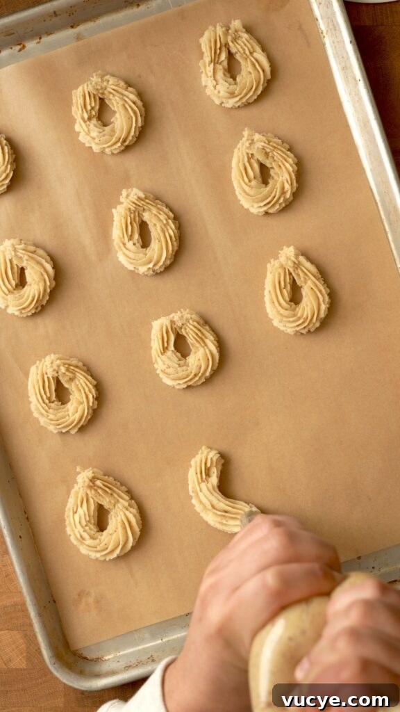 Piped cookie dough
