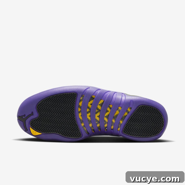 Air Jordan 12 "Field Purple" CT8013-057