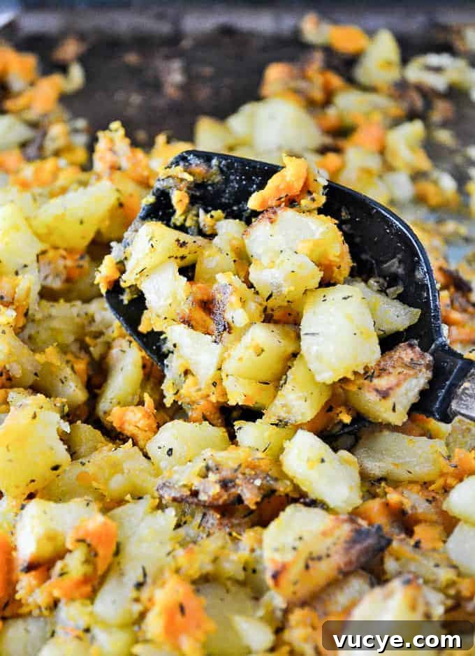 25 Top Vegan Recipes for Every Meal 20 simple vegan breakfast hash - recipe via @buildyourbite