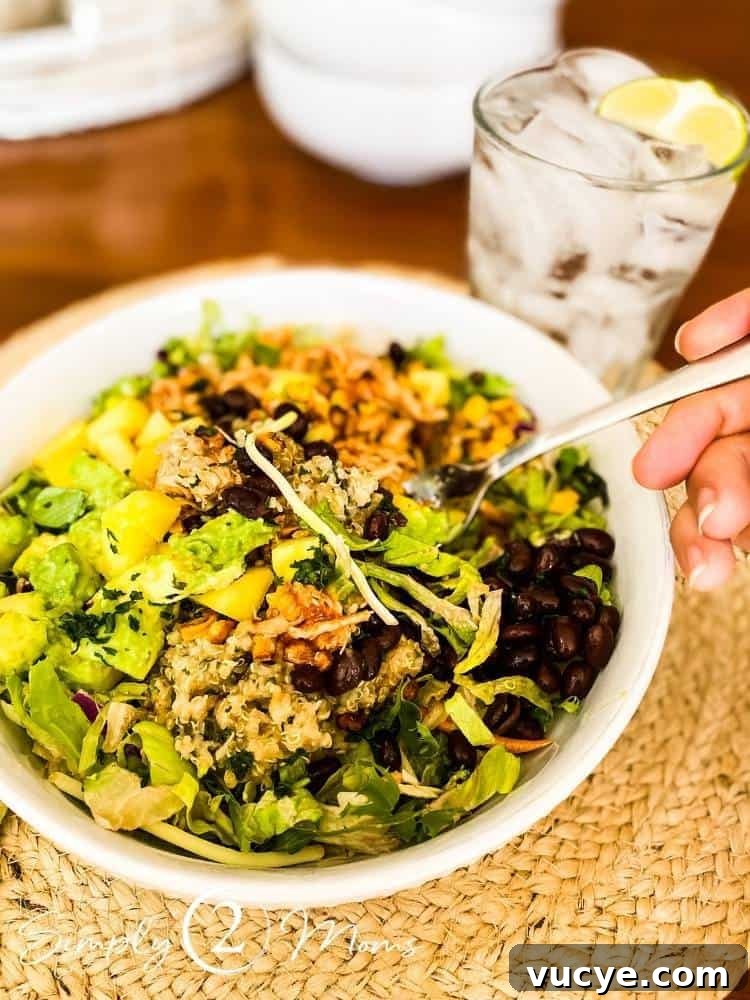 Instant Pot Salsa Chicken Quinoa Salad Bowls for Meal Prep 5 img 15098 4