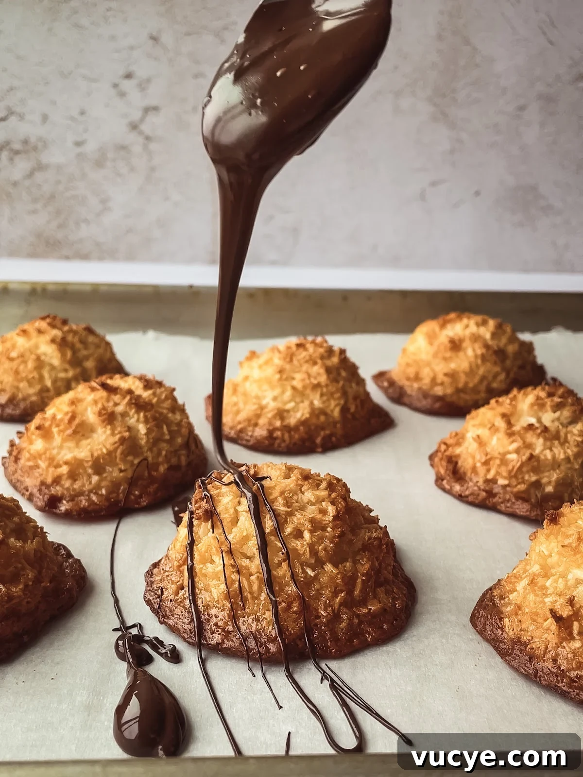 Chewy Coconut Macaroons Recipe: Soft, Moist Coconut Cookies 6 img 18 5