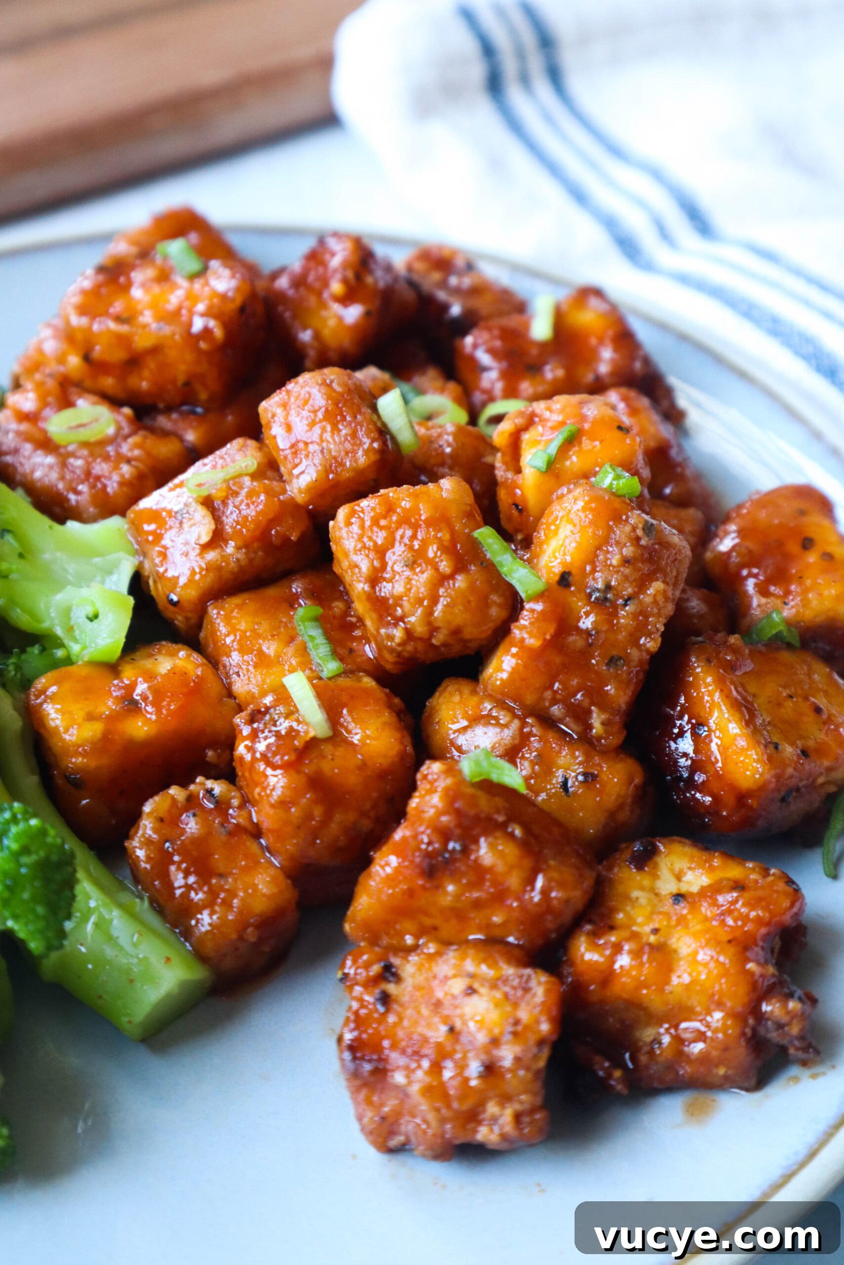 Spicy Firecracker Tofu Recipe for Crispy, Flavor-Packed Bites 8 Plated firecracker tofu