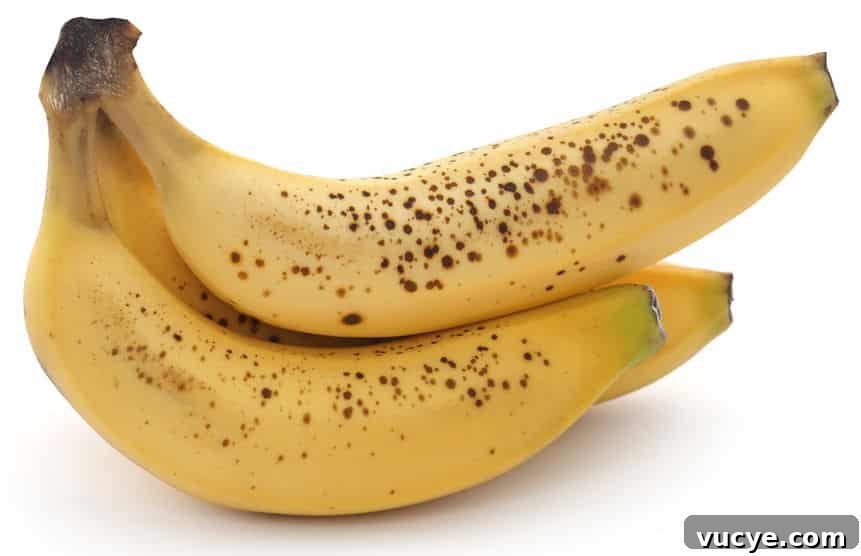 Three ripe bananas ona white counter ©  Mohammed Anwarul Kabir Choudhury via 123rf.com