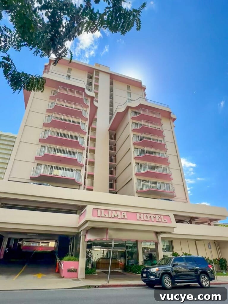 Ilima Hotel: Charming Waikiki Boutique Stay Near Beach and Dining 2 The exterior of the ʻIlima Hotel in Waikīkī