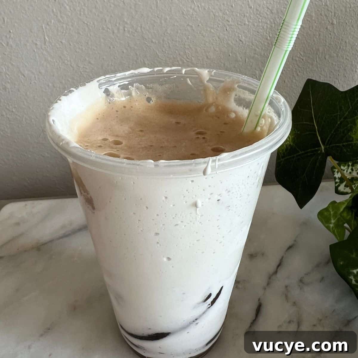 Trying Viral Fluffy Coke: My First Taste Test and Review 2 How to make a fluffy coke.
