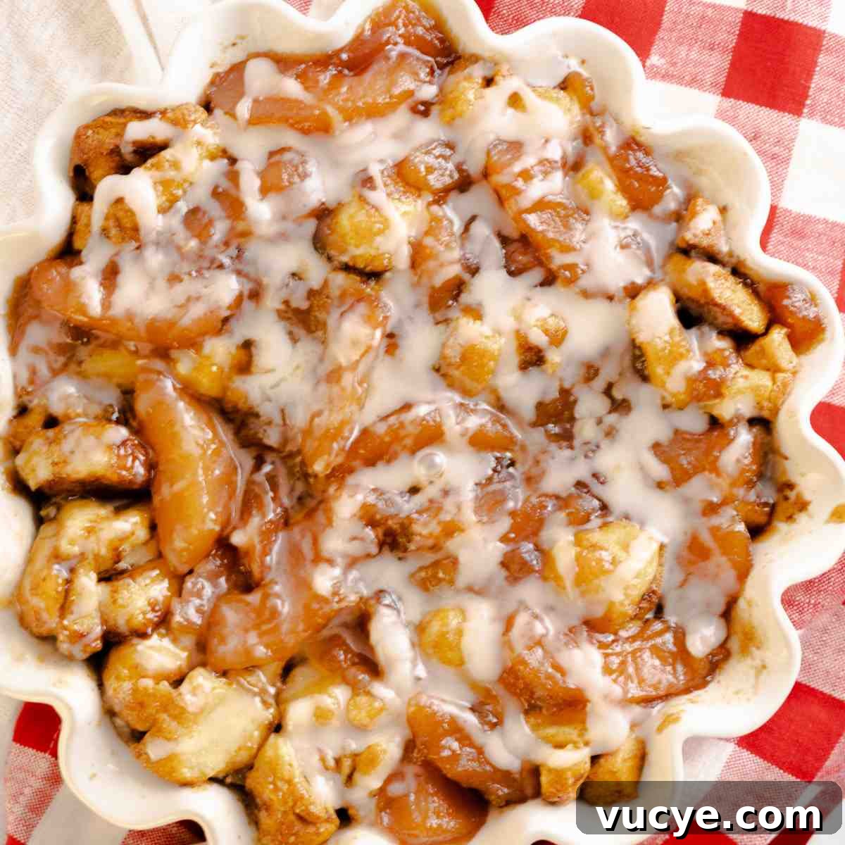 Apple Cinnamon Roll bake featured image.