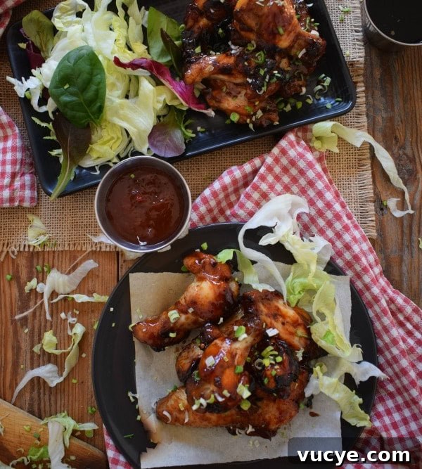 Table setting of the sticky honey garlic wings