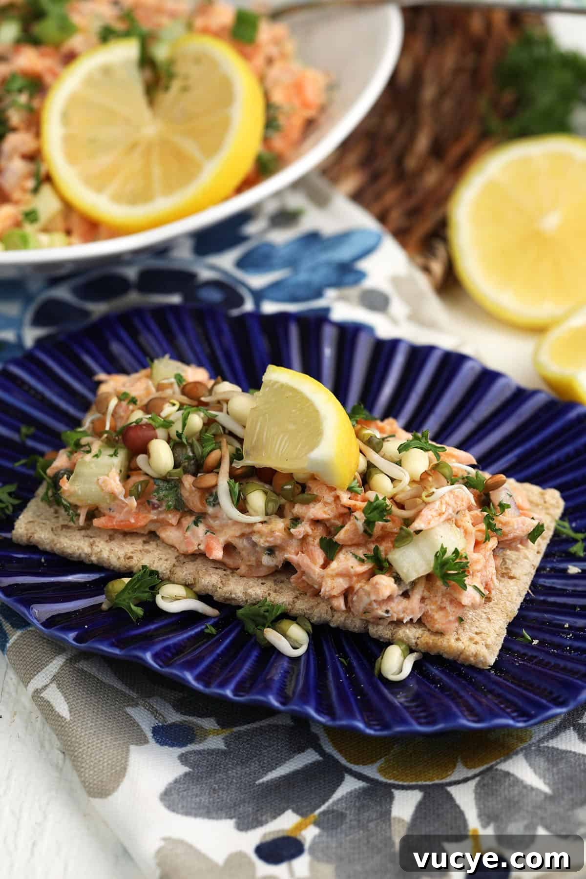 Salmon Salad with Dill & Capers: Fresh Summer Recipe 8 Salmon salad on crispbread