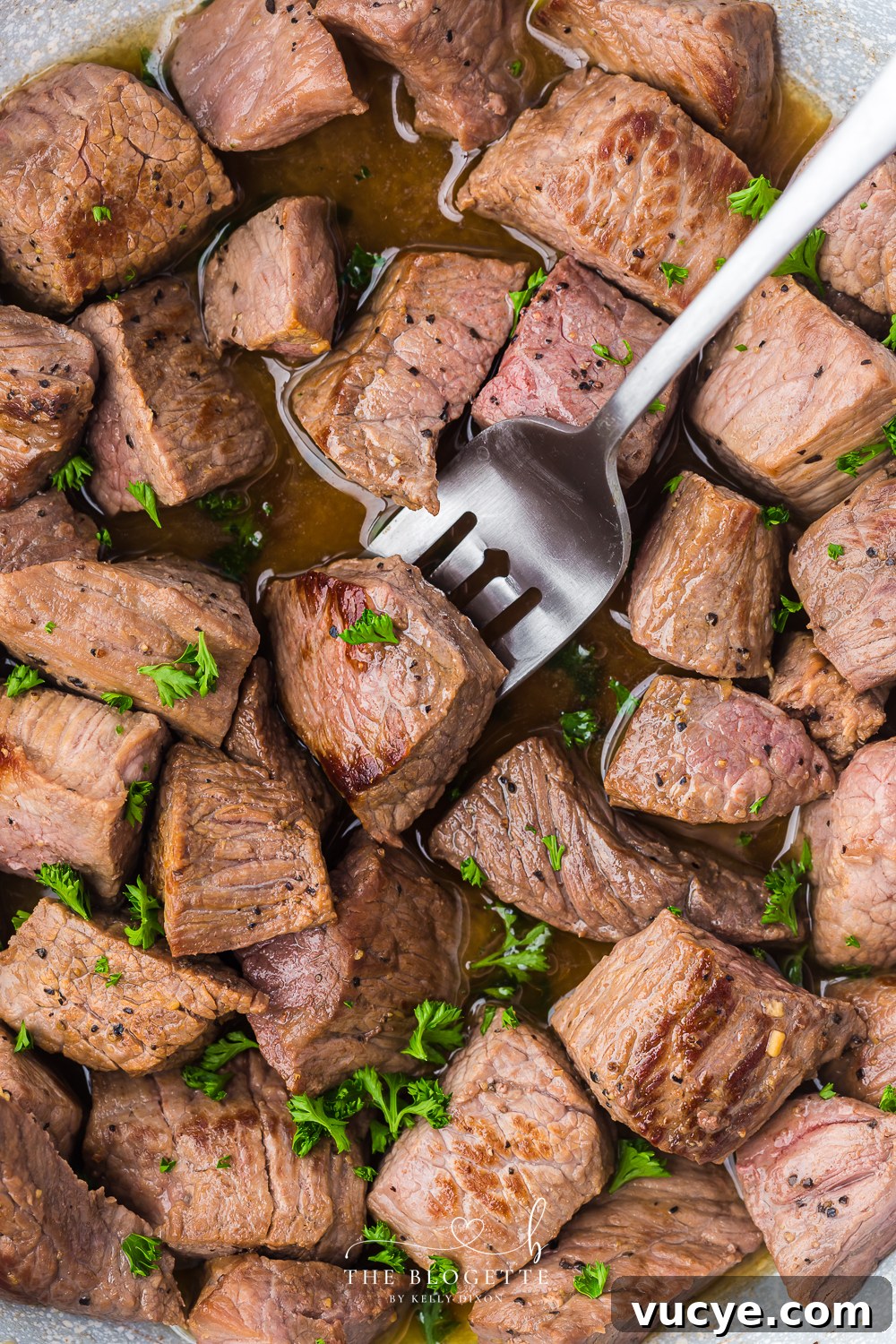 Garlic Butter Steak Bites are steak cubes cooked in a mouthwatering garlic butter sauce. Each juicy and tender bite leaves you wanting more! 