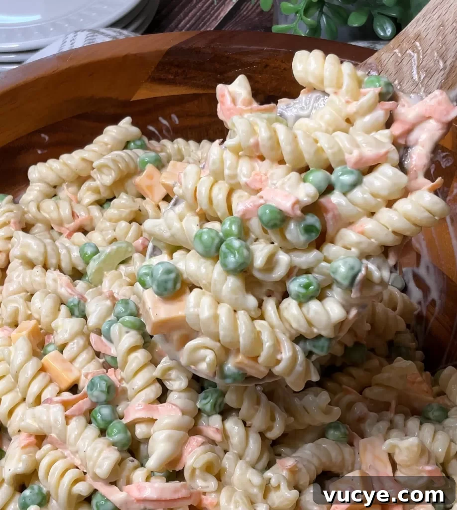 Creamy Italian-Style Pasta Salad with Tangy Dressing 3 img 6956 2